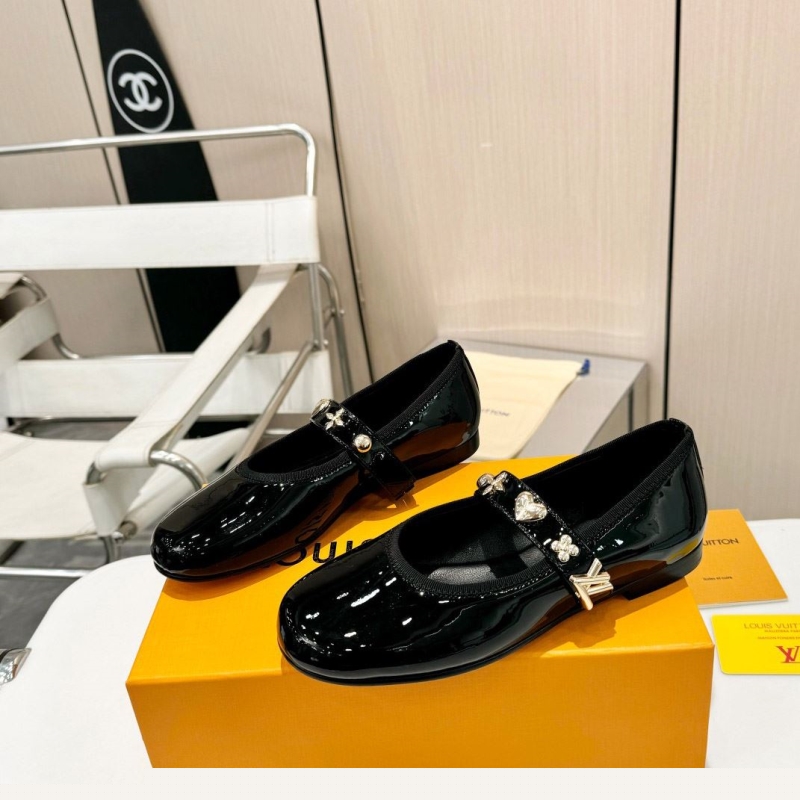 LV flat shoes